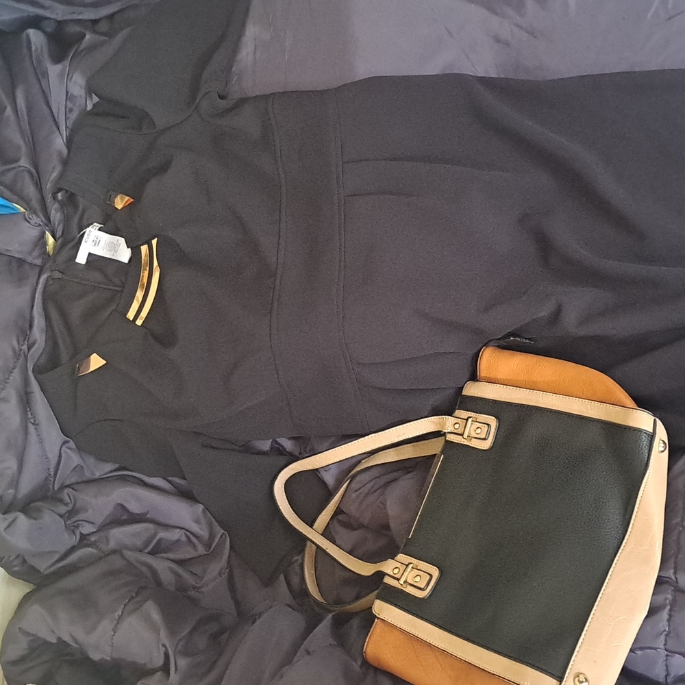 Black dress size 8 short sleeve